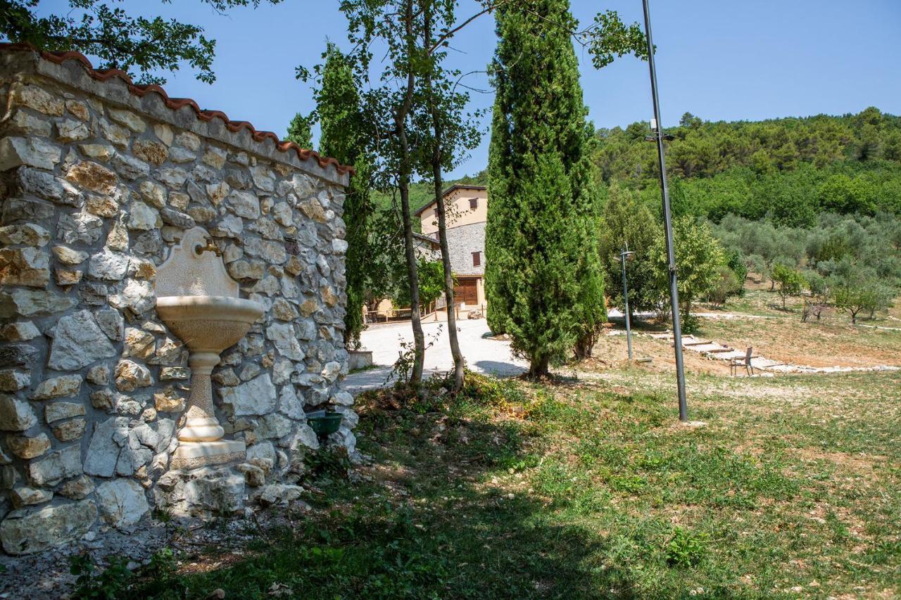 Borgo Incantato Spoleto Pompagnano المظهر الخارجي الصورة